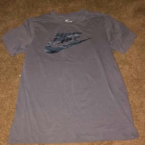 Mens Nike shirt